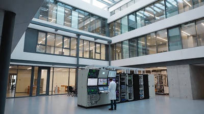 Toekomstbestendige elektrotechniek voor bedrijven en aannemers